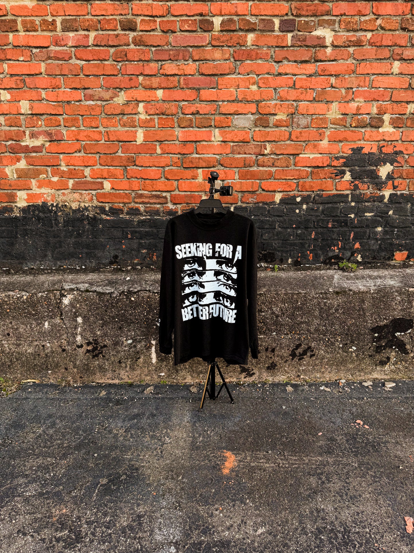 “Better future in sight” long sleeve tee